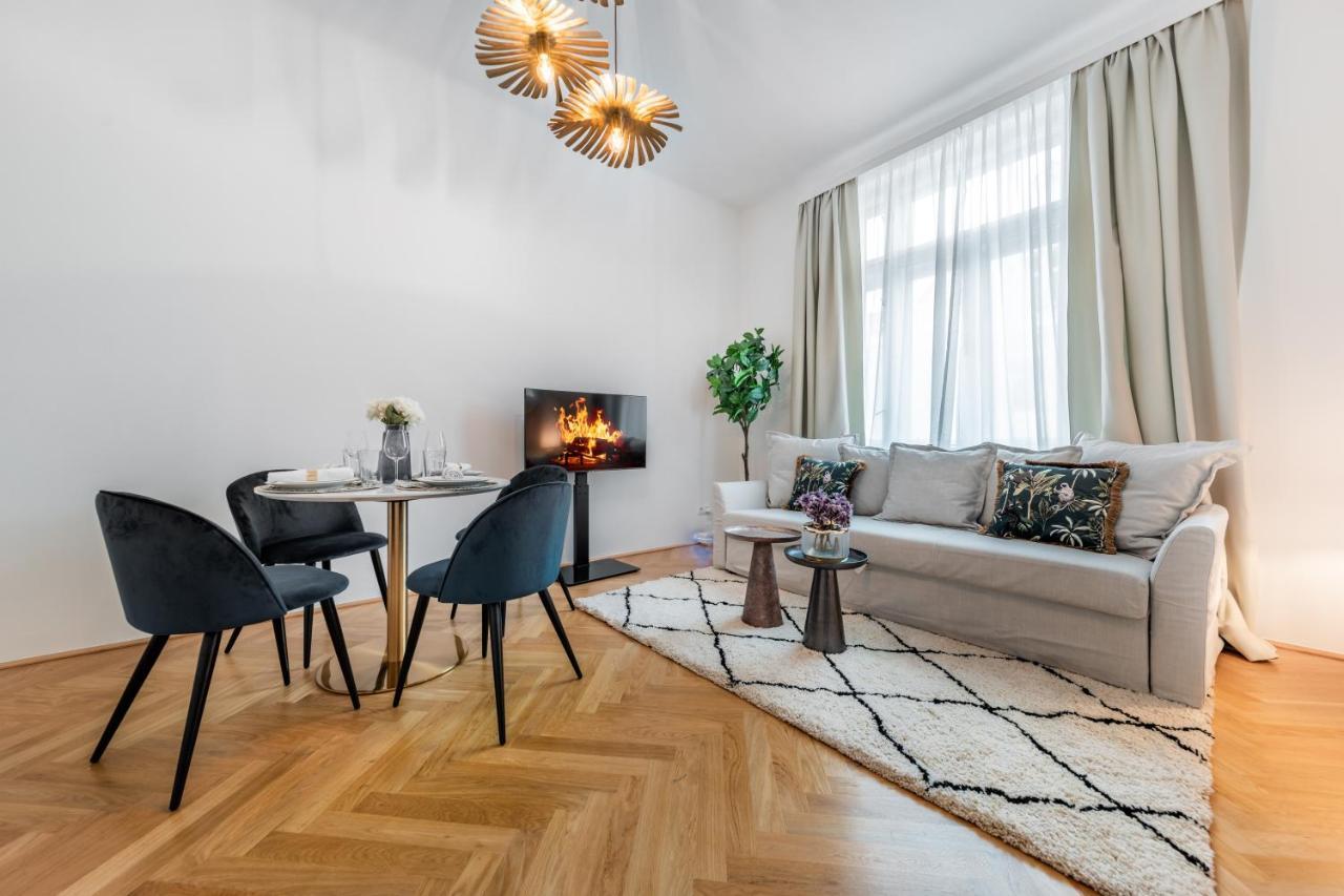 Smile Apartments Doebling Vienna Exterior photo