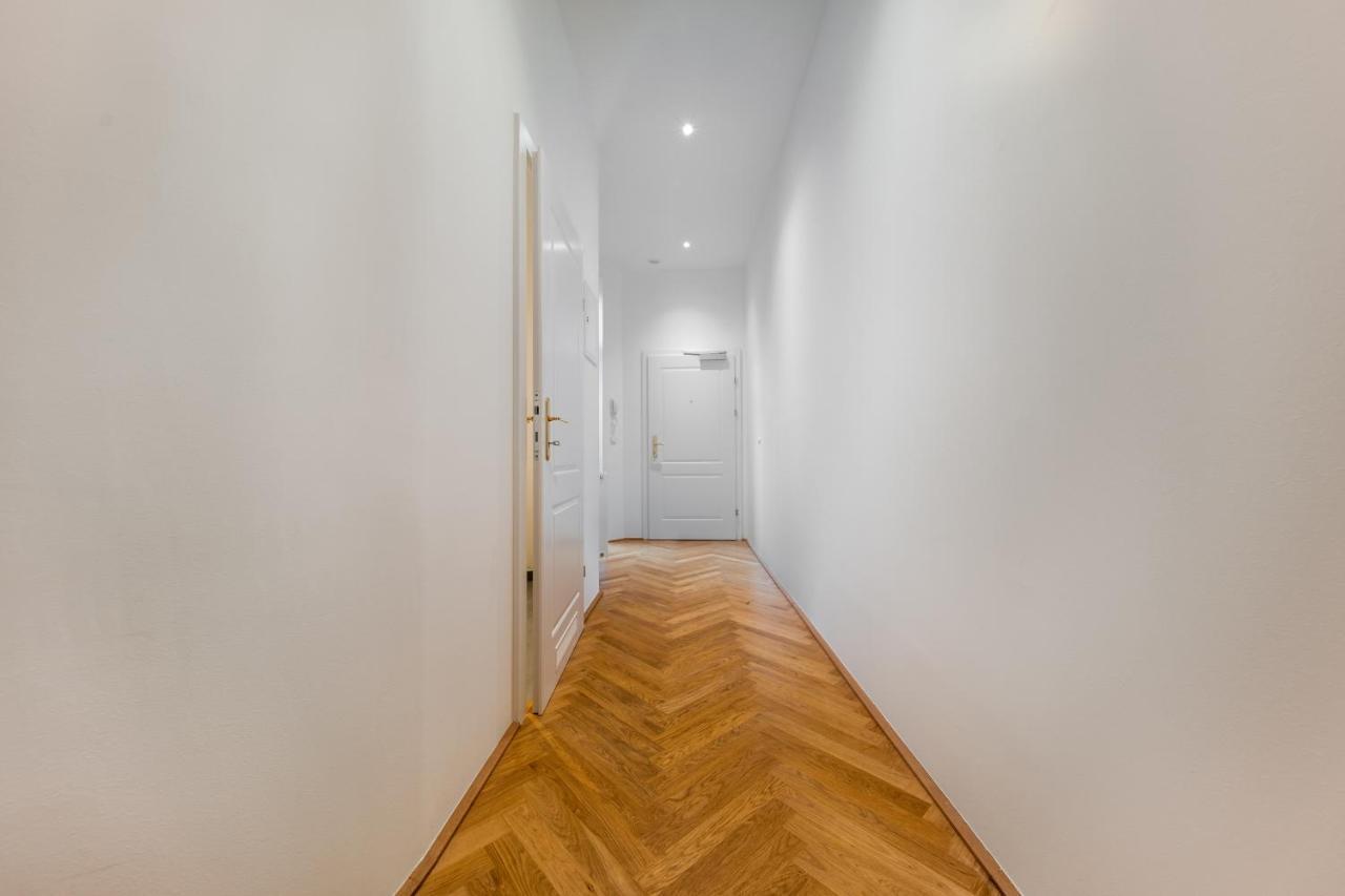 Smile Apartments Doebling Vienna Exterior photo